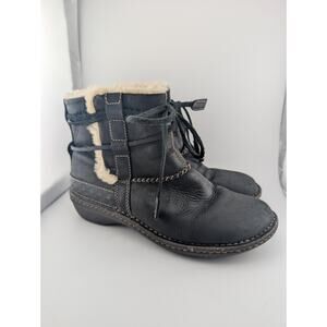 UGG Women's Size 9 Black Cove Leather Ankle Boots Shearling Fur Lined 5136